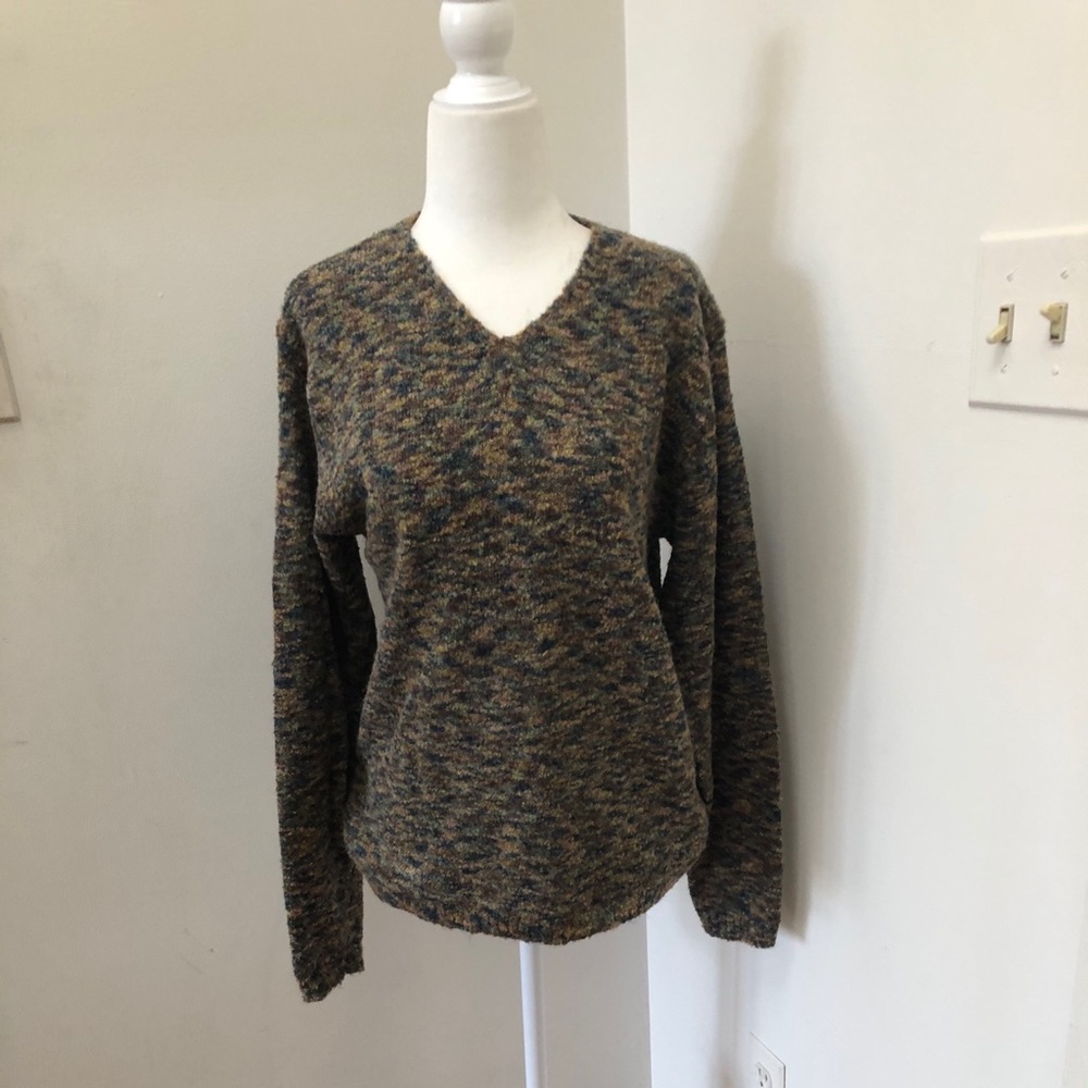 Quickreflex V-neck sweater.